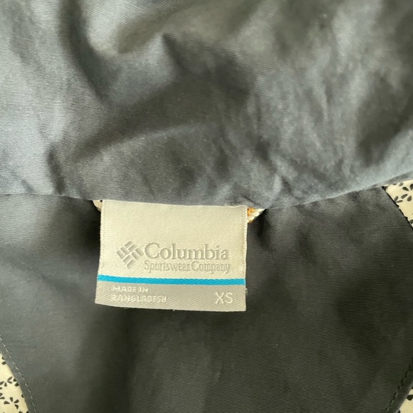 Columbia Women’s Jacket - Picture 4 of 4